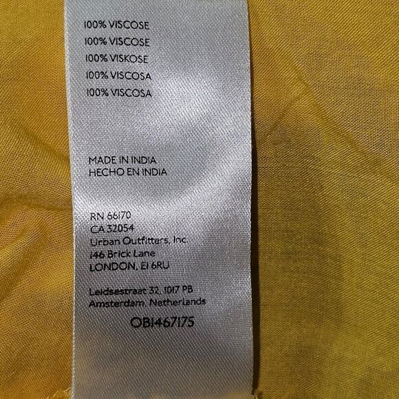 Urban Outfitters Top - Picture 7 of 8